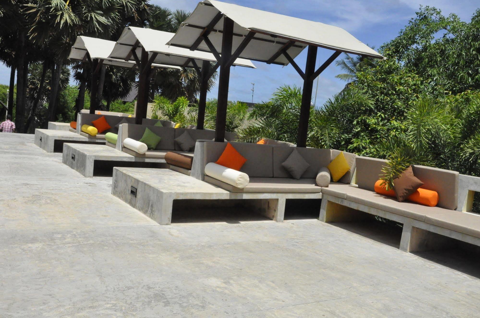 Ruwala Resort Kalkudah Kültér fotó