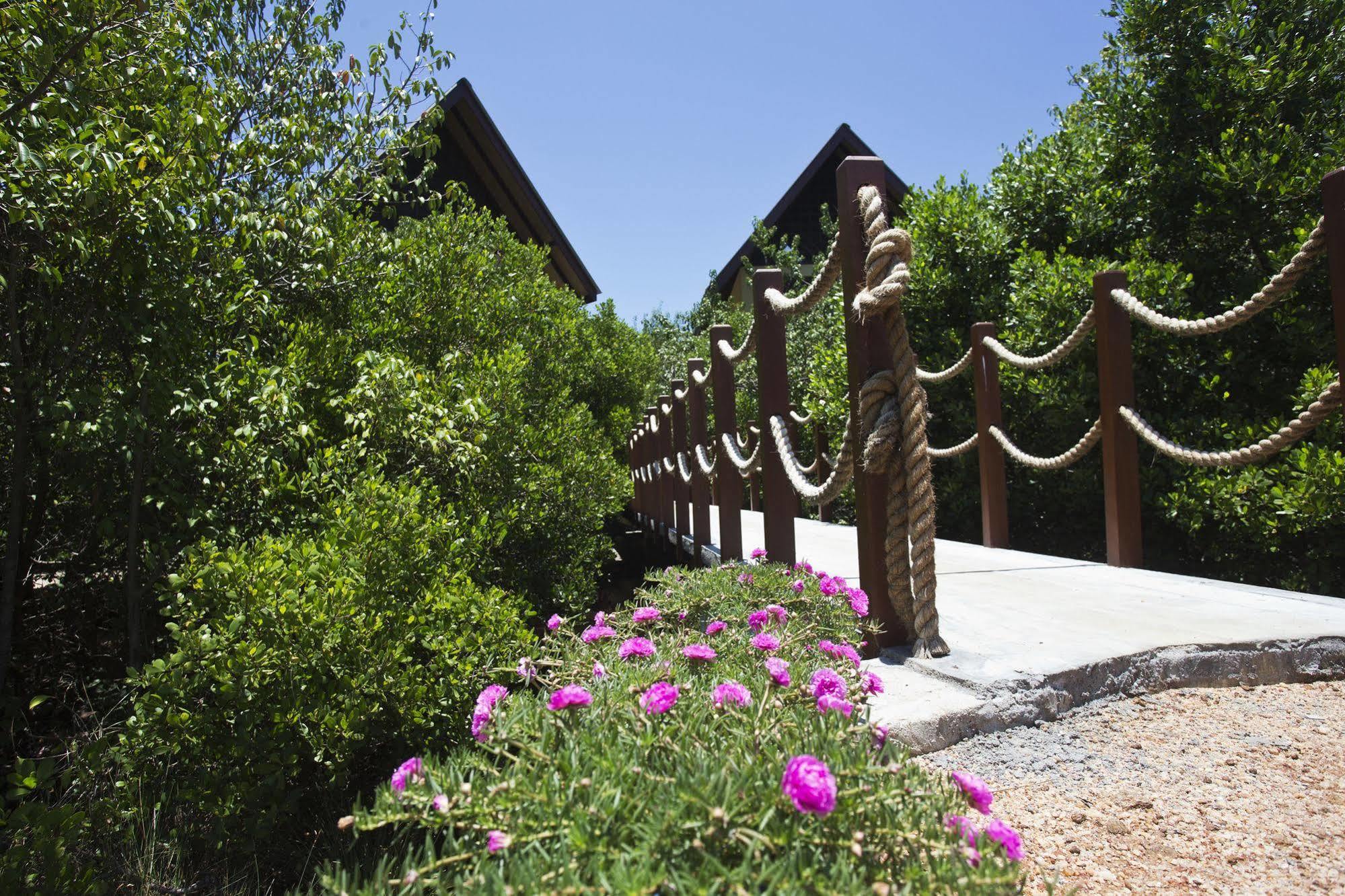 Ruwala Resort Kalkudah Kültér fotó