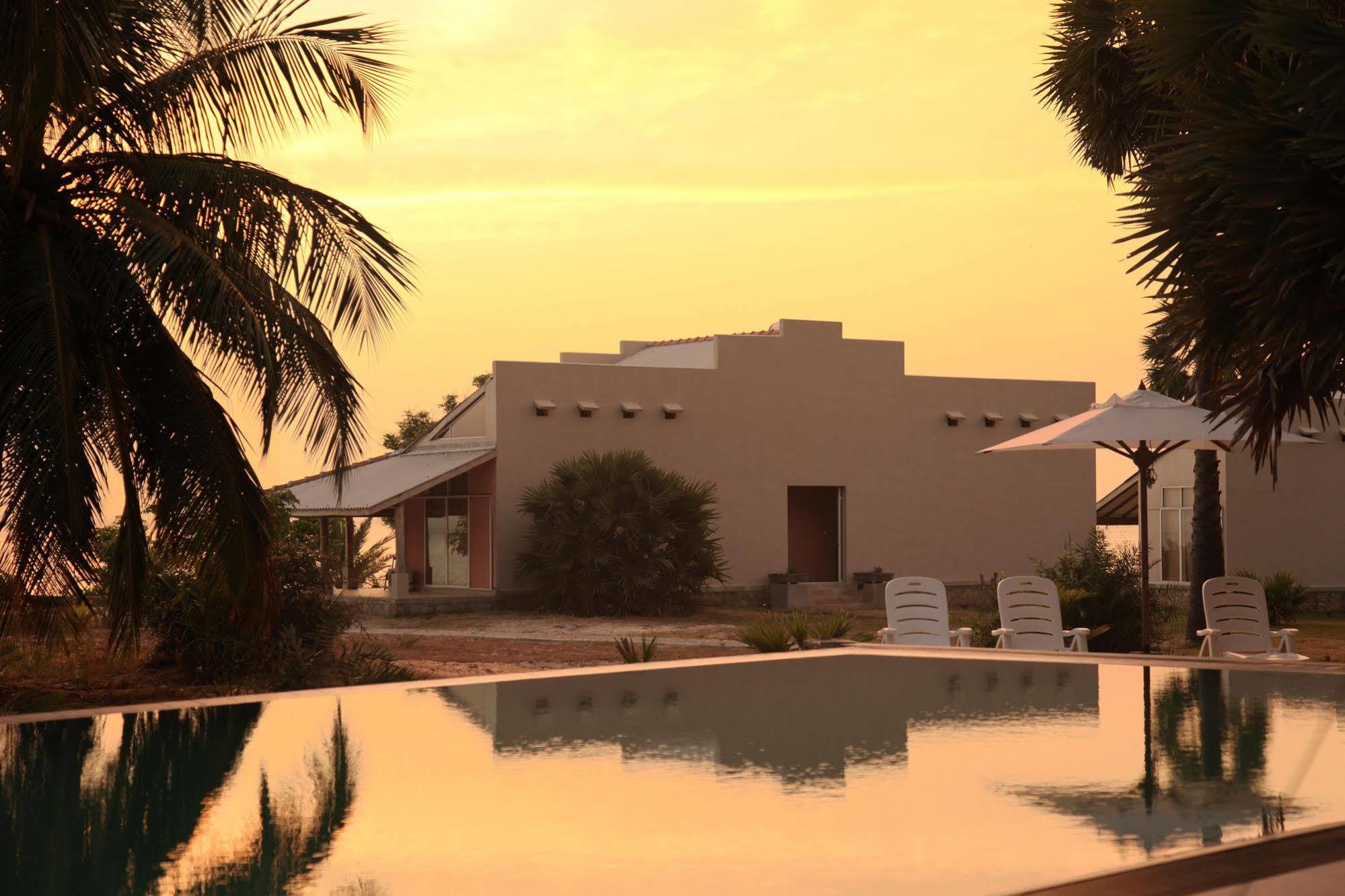 Ruwala Resort Kalkudah Kültér fotó
